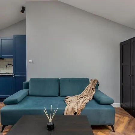 Close-golden - Old Town - Marcinkowskiego #3 * Varsóvia